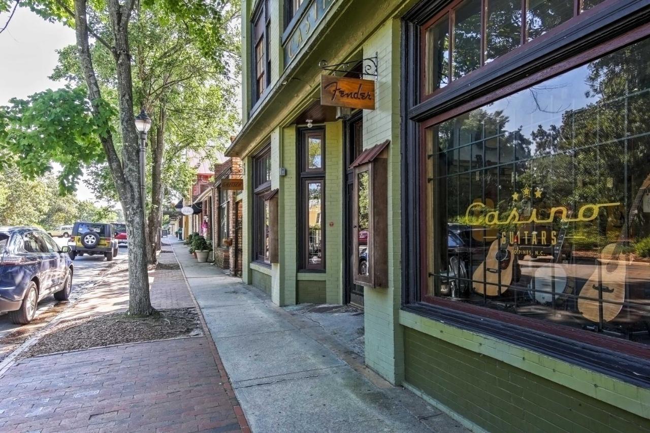 Downtown Townhome Walk To Dine And Shop On Broad St Southern Pines Exterior photo